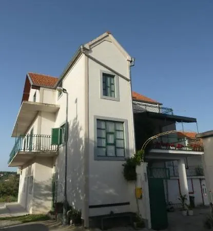 Bartol سكرادين